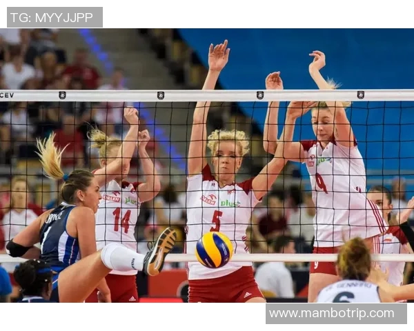 南京排球队在欧锦赛积分榜上以62分稳居第一名,表现出色引人瞩目 南京排球队在欧锦赛积分榜上以62分稳居第一名,表现出色引人瞩目